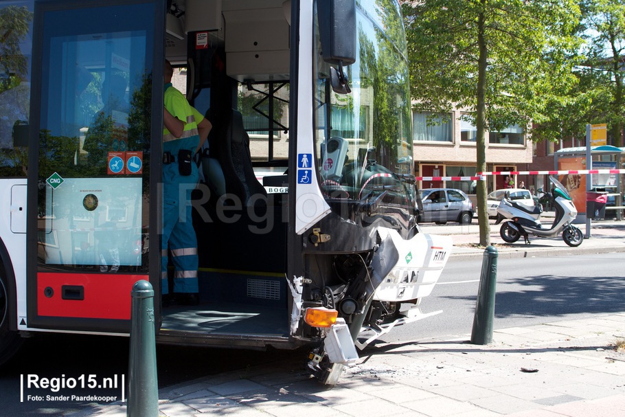 w-SanBar-HTMbus_IMG_9599