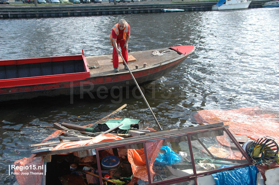 WJT-Gezonken boot Callandkade sept 2011 023