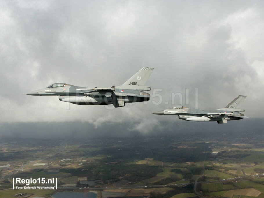 w-2-f-16s-boven-groen-landschap