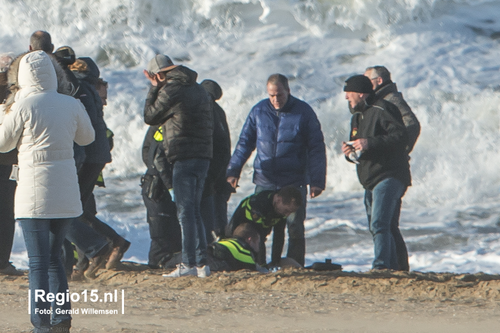 w Kitesurfer 26 12 2016 scheveningen 3